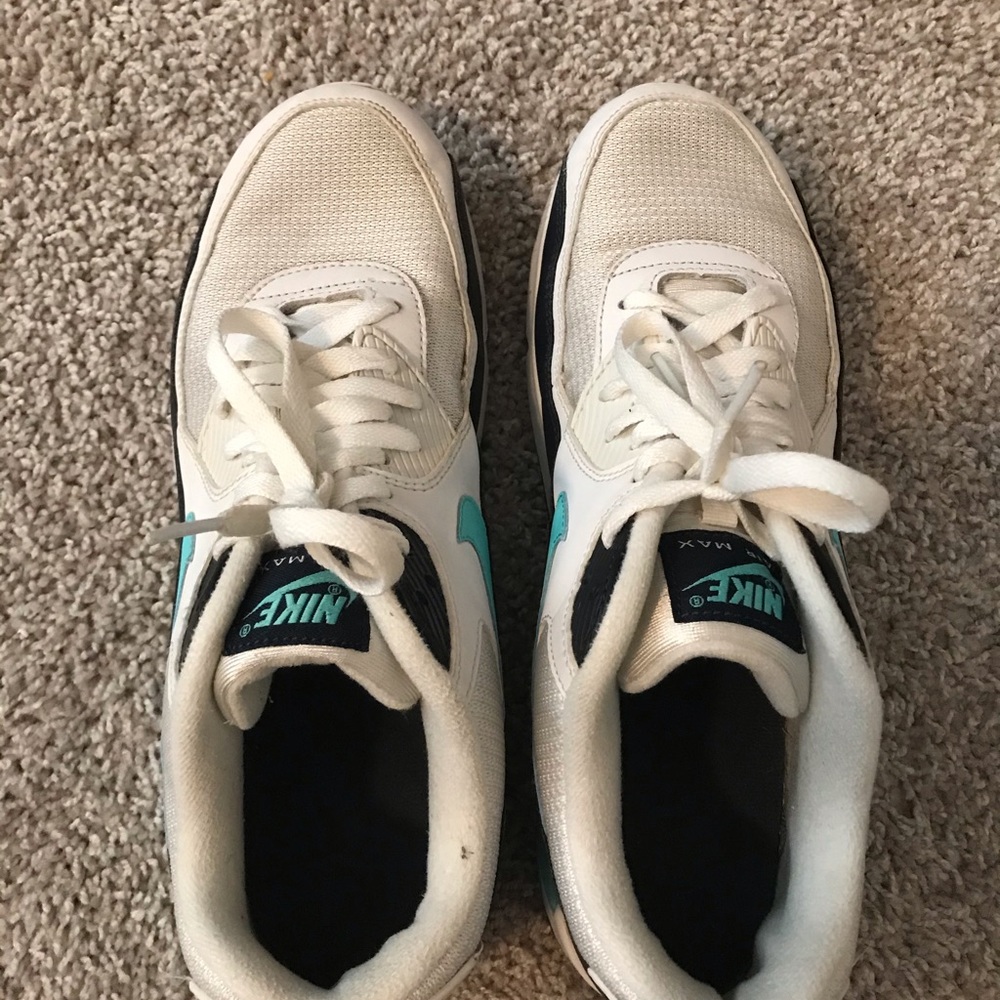 Nike Air max 90 aurora (used) (size M 10.5) - Picture 4 of 5